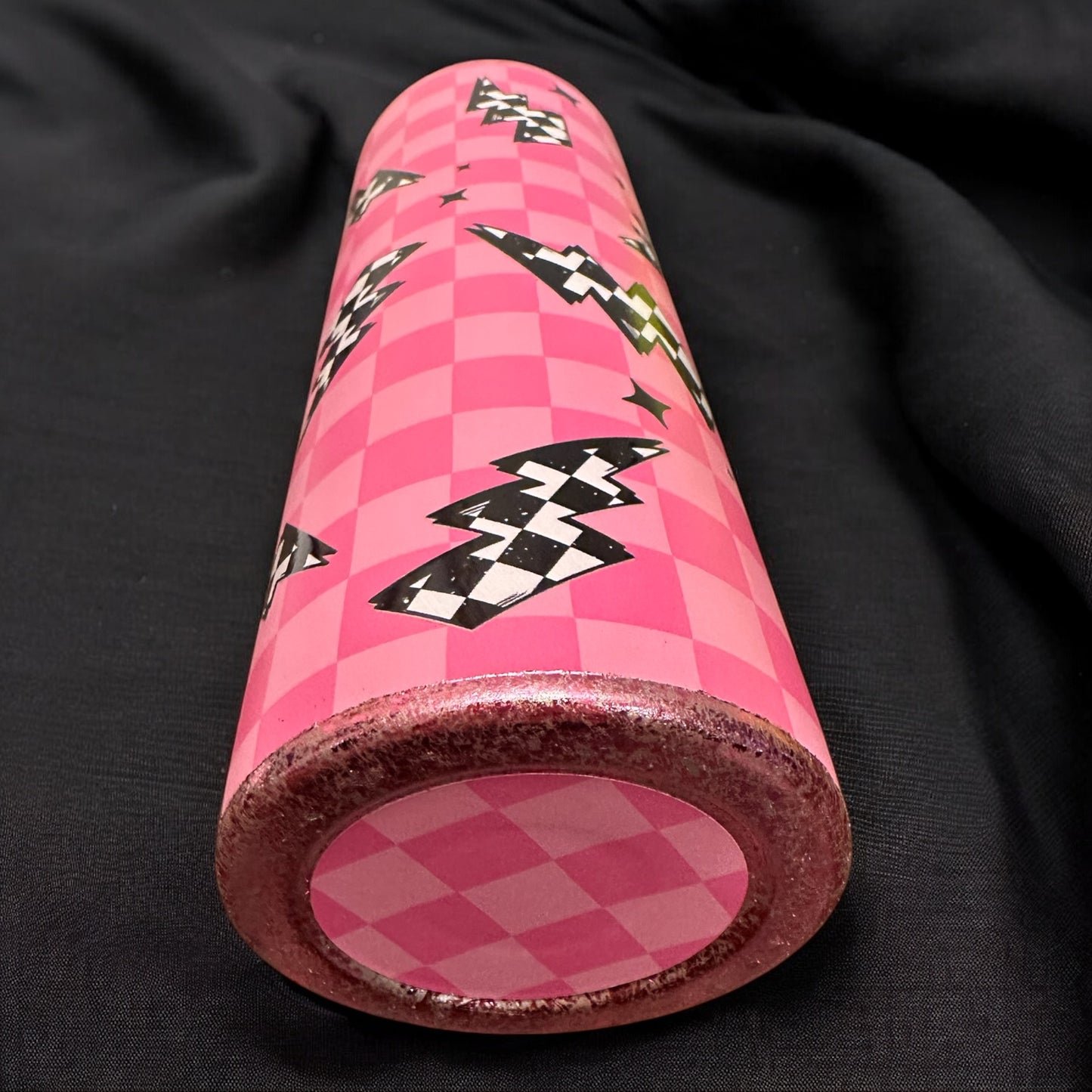 Checkered bolt tumbler